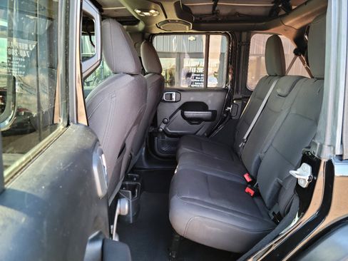 Used 2022 Jeep Wrangler Unlimited Sport image 14