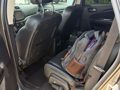 Used 2019 Dodge Journey Crossroad FWD image 17