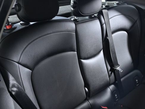 Used 2015 MINI Cooper 4-Door Hardtop FWD image 25