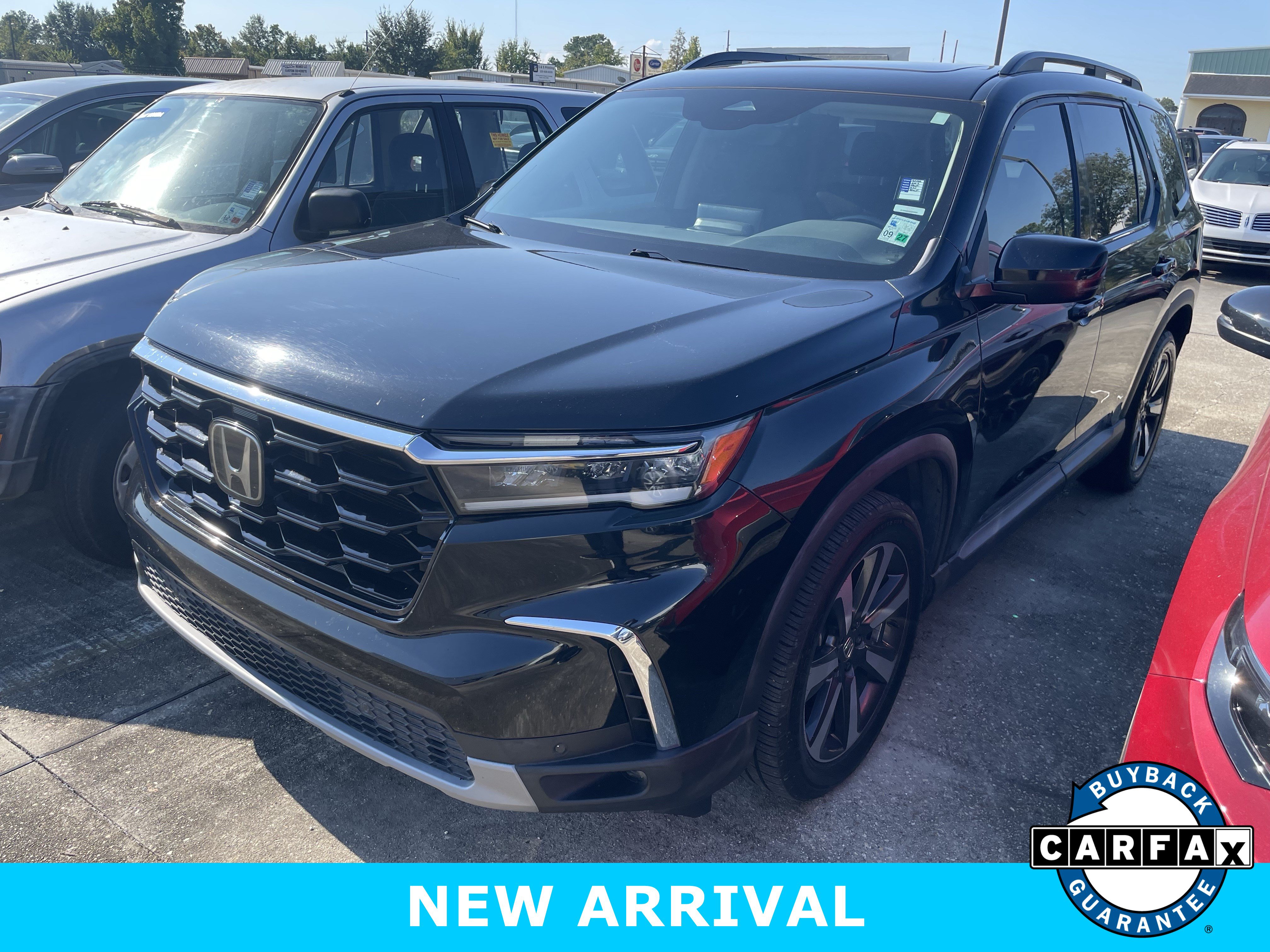 Certified 2023 Honda Pilot Touring image 1