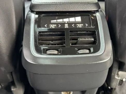 Used 2017 Volvo XC90 T6 Momentum w/ Vision Package image 49