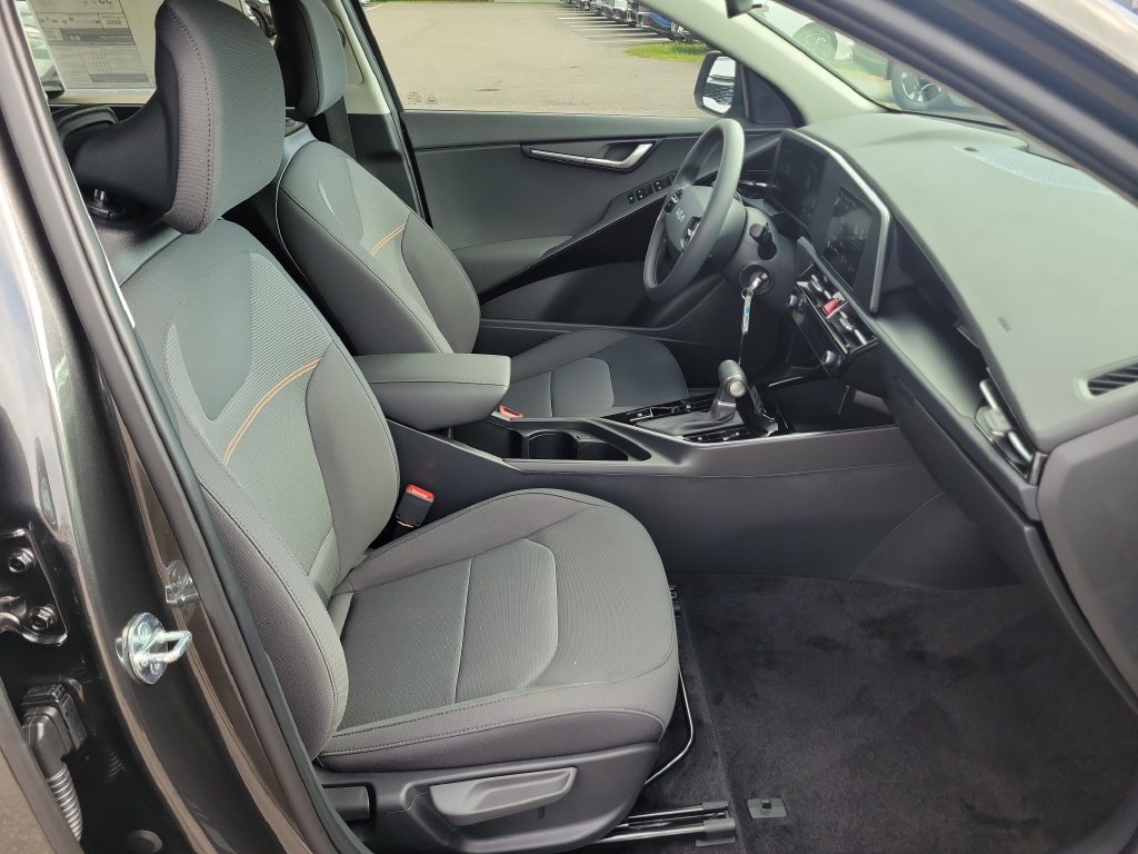 New 2026 Kia Niro LX FWD image 7