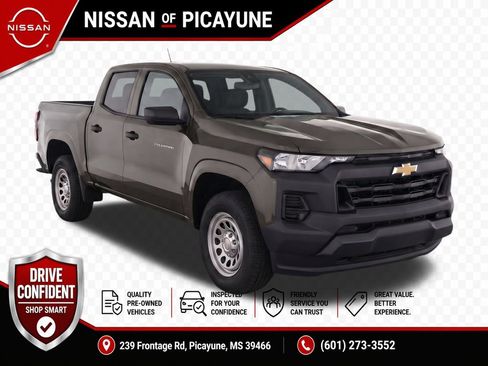Used 2023 Chevrolet Colorado W/T RWD image 8