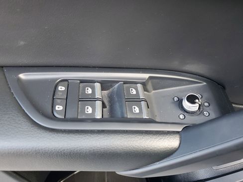 Certified 2023 Audi Q5 2.0T Premium w/ Convenience Package image 21