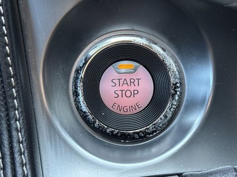 Used 2017 Nissan Maxima Platinum image 24