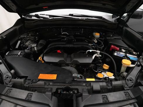 Used 2018 Subaru Forester 2.5i Premium AWD/4WD image 3