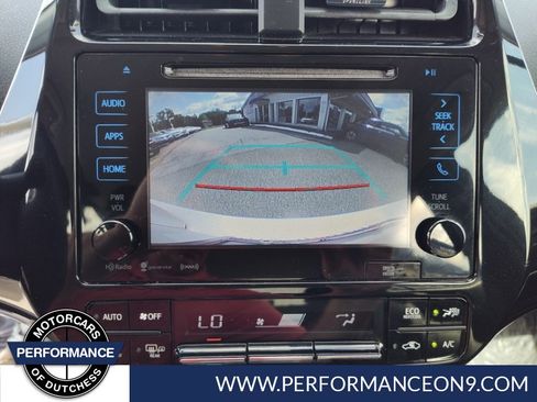 Used 2016 Toyota Prius Three FWD image 19