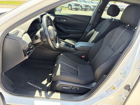 Used 2024 Honda Accord Sport image 15