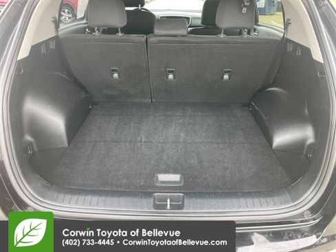 Used 2022 Kia Sportage LX AWD/4WD image 29