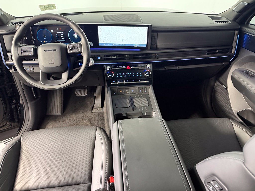 Used 2025 Hyundai Santa Fe Calligraphy AWD/4WD image 14