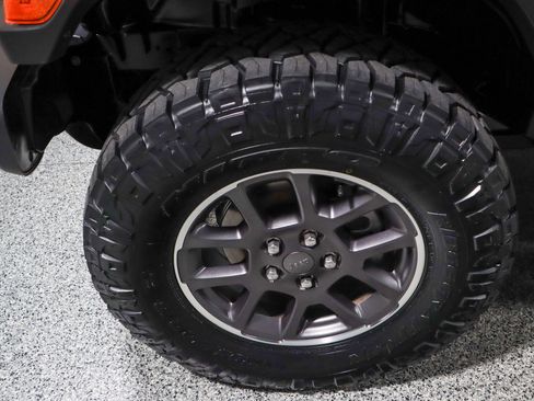 Used 2021 Jeep Gladiator Overland w/ Popular Equipment Package image 12