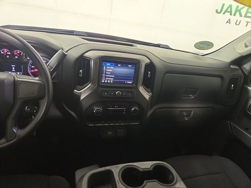 Used 2020 Chevrolet Silverado 1500 Custom Trail Boss w/ Custom Convenience Package AWD/4WD image 23