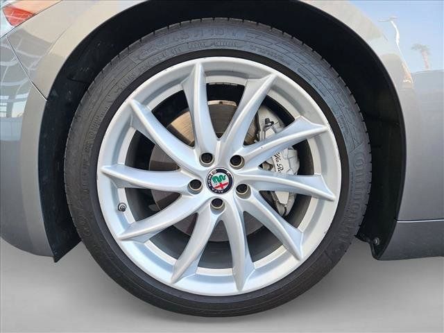 Used 2019 Alfa Romeo Giulia RWD image 23