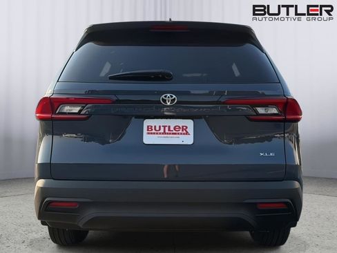 New 2026 Toyota Grand Highlander FWD image 5