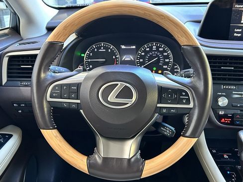 Used 2020 Lexus RX 350L FWD w/ Premium Package image 9