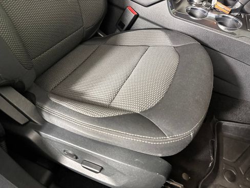 Used 2019 Ford Explorer XLT w/ Equipment Group 201A AWD/4WD image 30