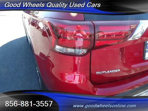 Used 2020 Mitsubishi Outlander ES image 9