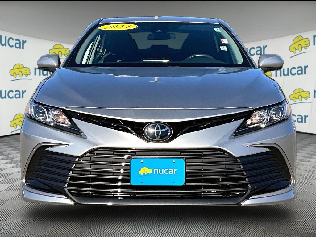 Used 2024 Toyota Camry LE AWD/4WD image 2