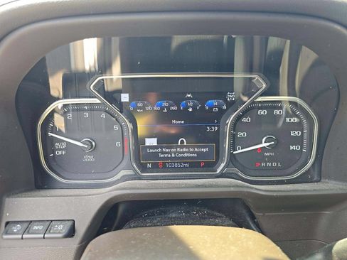 Used 2019 GMC Sierra 1500 Denali w/ Denali Ultimate Package AWD/4WD image 7