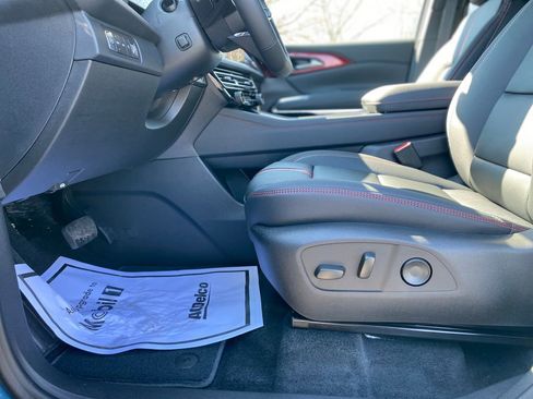 New 2026 Chevrolet Traverse RS image 21