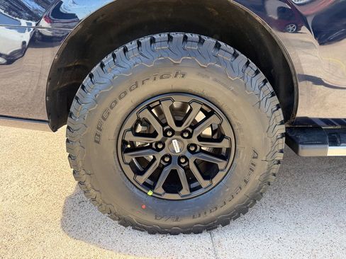 Used 2021 Ford Expedition XLT image 13