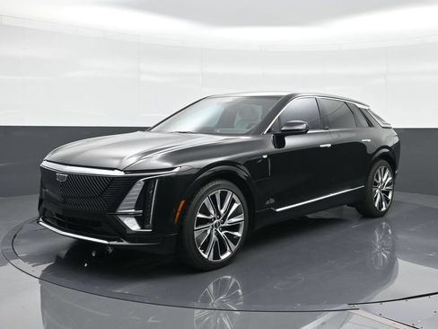Certified 2023 Cadillac Lyriq 2WD image 1