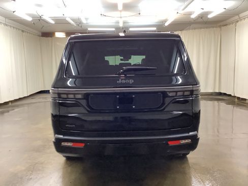 New 2026 Jeep Grand Wagoneer Summit AWD/4WD image 7