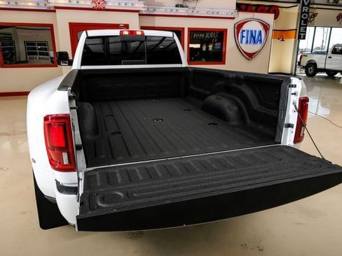 Used 2026 RAM 3500 Laramie AWD/4WD image 59