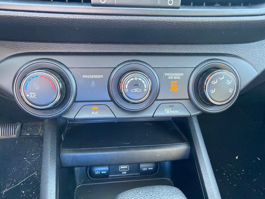 Certified 2023 Kia Forte LXS w/ LXS Technology Package FWD image 16