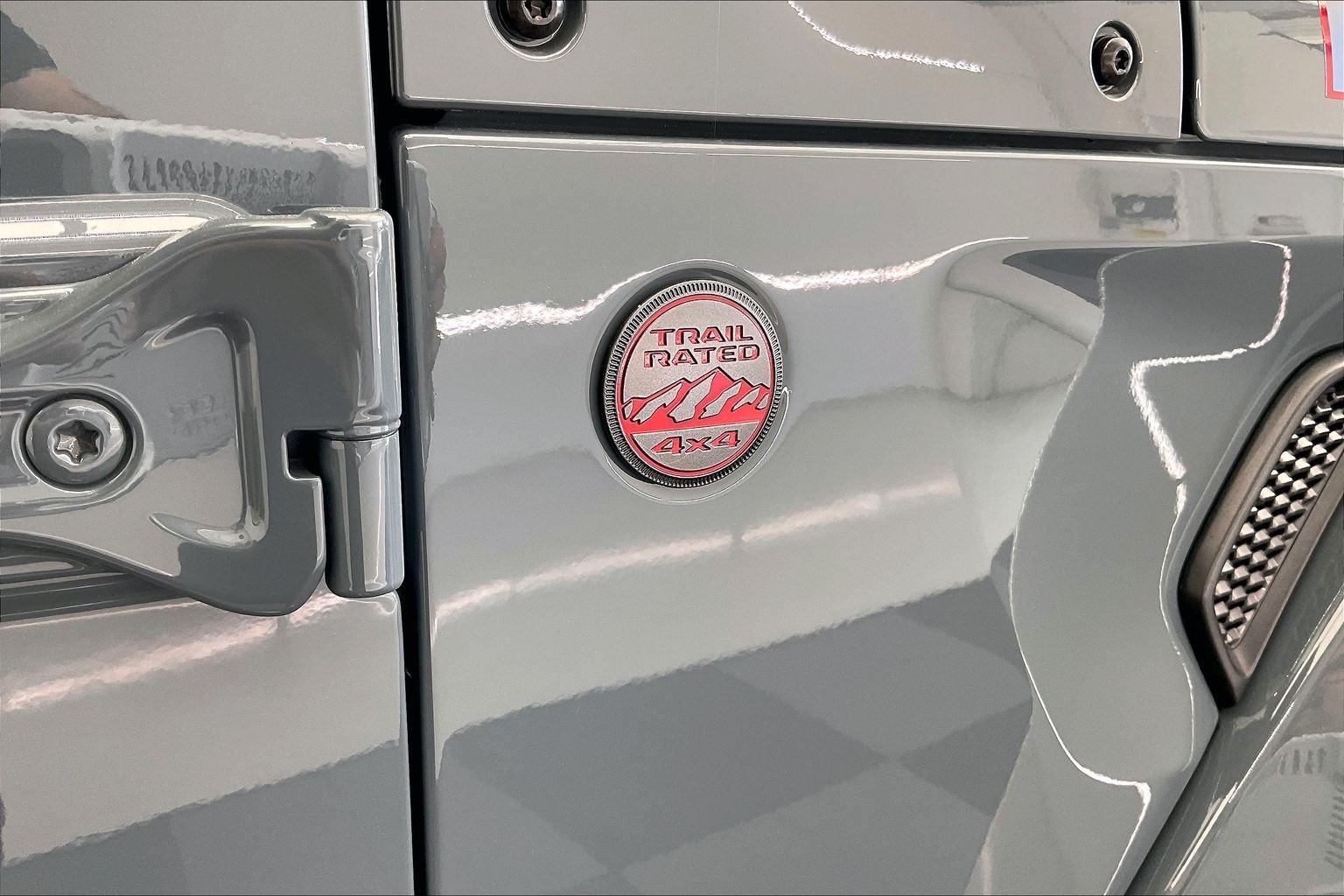 New 2026 Jeep Gladiator Rubicon w/ Steel Power Dome Hood Package AWD/4WD image 22