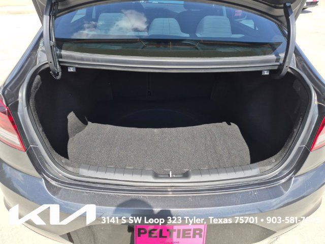 Used 2020 Hyundai Elantra SEL FWD image 8