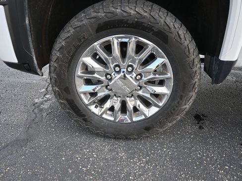 Used 2024 GMC Sierra 3500 Denali w/ Denali Reserve Package image 15