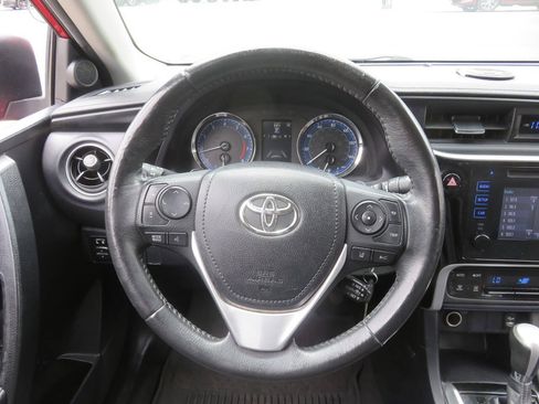 Used 2017 Toyota Corolla SE FWD image 14