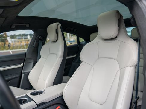 Certified 2024 Porsche Taycan GTS AWD/4WD image 5