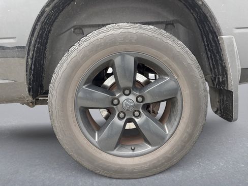 Used 2018 RAM 1500 Express w/ Black Ram 1500 Express Group image 12