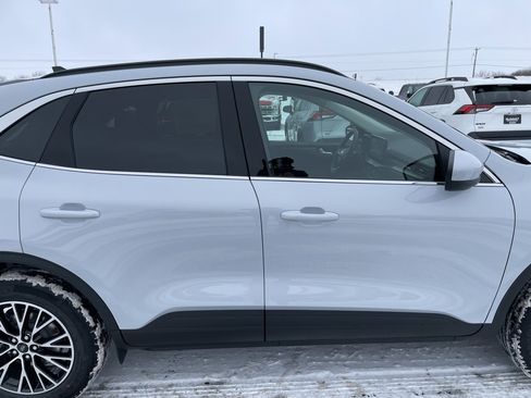 New 2026 Ford Escape SE image 31