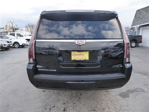 Used 2020 Cadillac Escalade ESV Luxury image 7