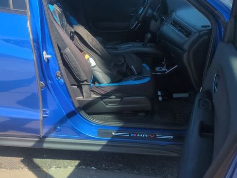 Used 2021 Honda HR-V EX image 3