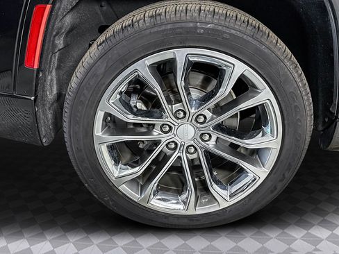 Used 2022 Jeep Grand Wagoneer Series II w/ Premium Group II image 31