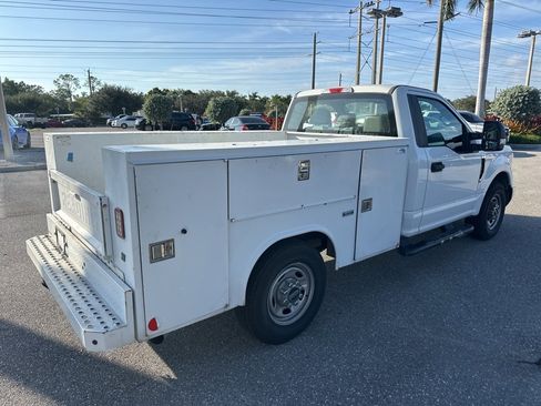 Used 2019 Ford F250 XL w/ XL Value Package image 3