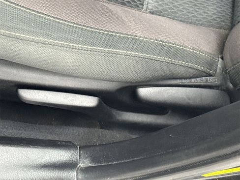 Used 2017 Toyota Corolla LE image 17