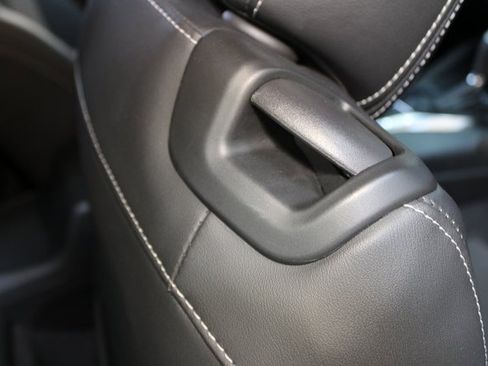 Used 2023 Chevrolet Camaro LT image 12