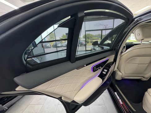 Used 2022 Mercedes-Benz S 580 4MATIC Sedan image 38