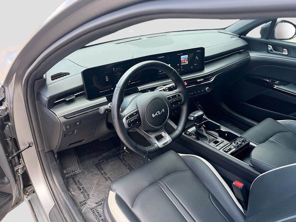 Used 2025 Kia K5 GT-Line AWD/4WD image 11