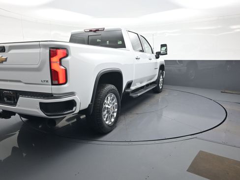 Used 2024 Chevrolet Silverado 2500 LTZ w/ LTZ Plus Package AWD/4WD image 3