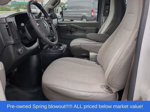 Used 2016 Chevrolet Express 2500 RWD image 23