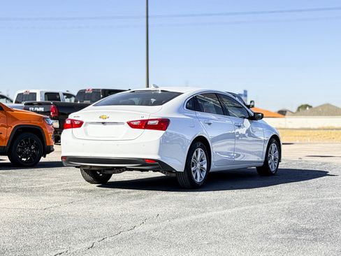 Used 2024 Chevrolet Malibu LT image 5