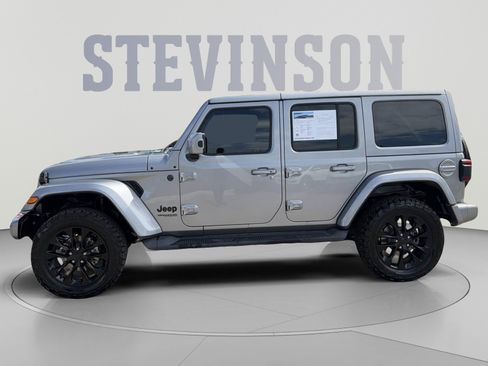 Used 2021 Jeep Wrangler Unlimited Sahara AWD/4WD image 5
