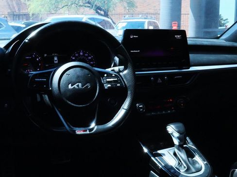 Used 2022 Kia Forte GT-Line image 33