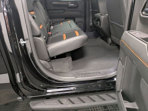 Used 2024 GMC Sierra 1500 AT4 w/ Technology Package image 27